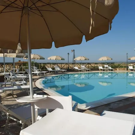 Appartement Luxus Drei Mit Privatem Garten Campiglia Marittima